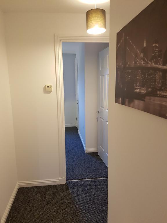 Bathgate Contractor And Business Apartment ภายนอก รูปภาพ